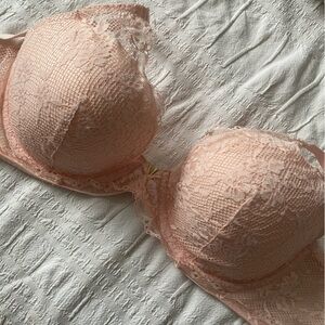 36DD BNWT Victorias Secret Pink Bra